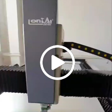 【光纤激光切割机视频】龙泰激光设备切割1.5镀锌板